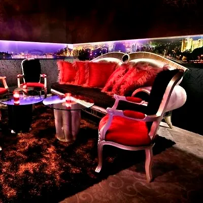 Avenue By Hmg-free Parking-free Wi-fi 3*
