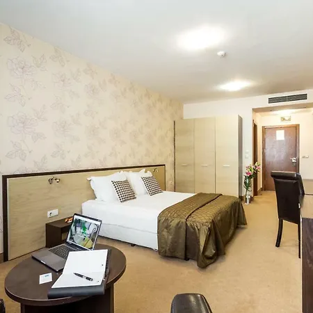 Avenue By Hmg-free Parking-free Wi-fi 3* Sofia