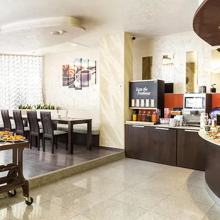 فندق Avenue 3*